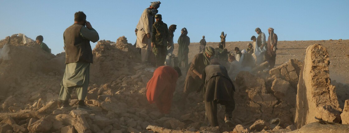 TOPSHOT-AFGHANISTAN-EARTHQUAKE