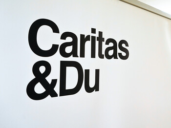 Caritas & Du Rollup